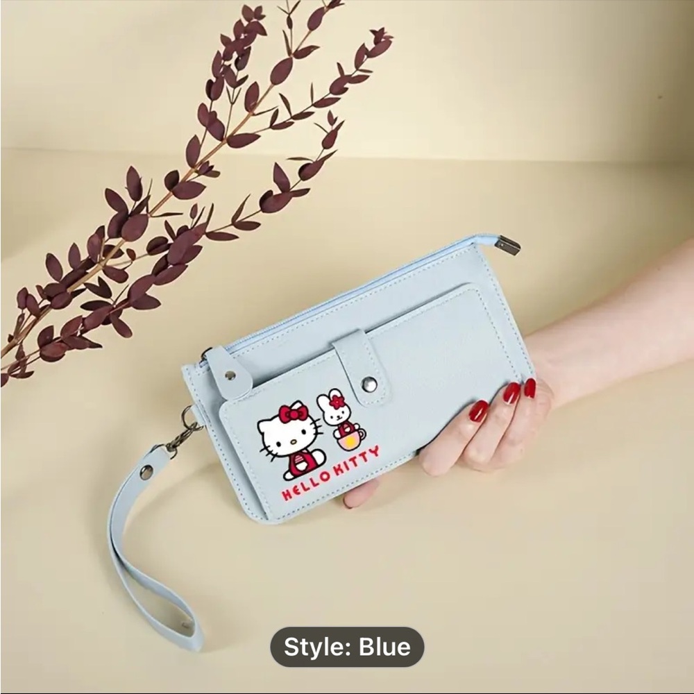 Hello Kitty Pink Wristlet Clutch - Picture 4 of 12